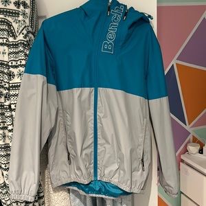 Bench windbreaker men's medium
